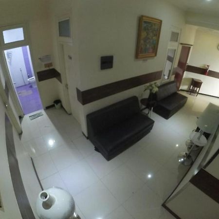 Cabin Hotel Sutomo Jogjacarta Exterior foto