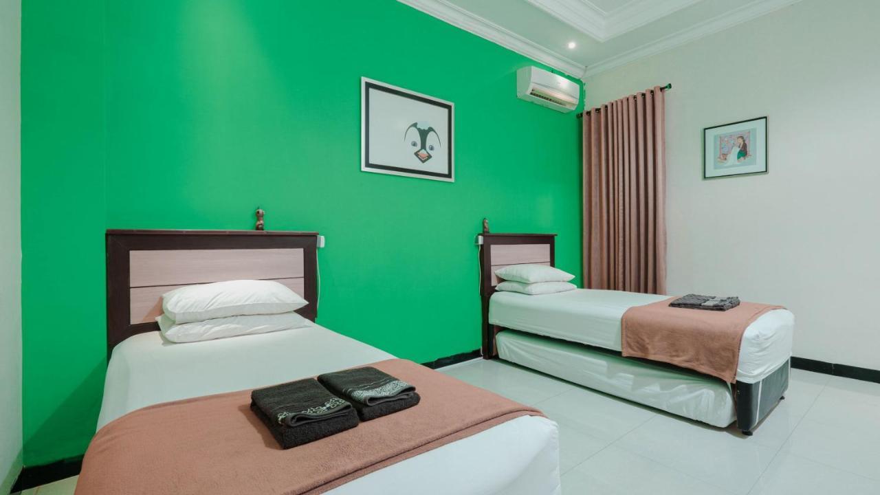 Cabin Hotel Sutomo Jogjacarta Exterior foto