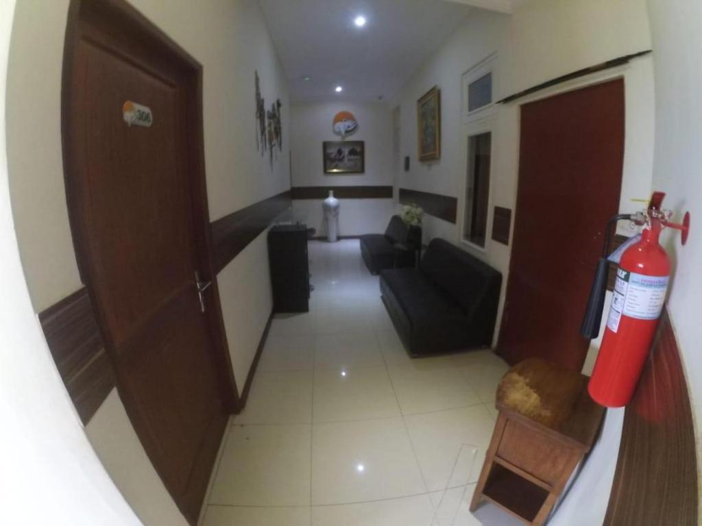 Cabin Hotel Sutomo Jogjacarta Exterior foto