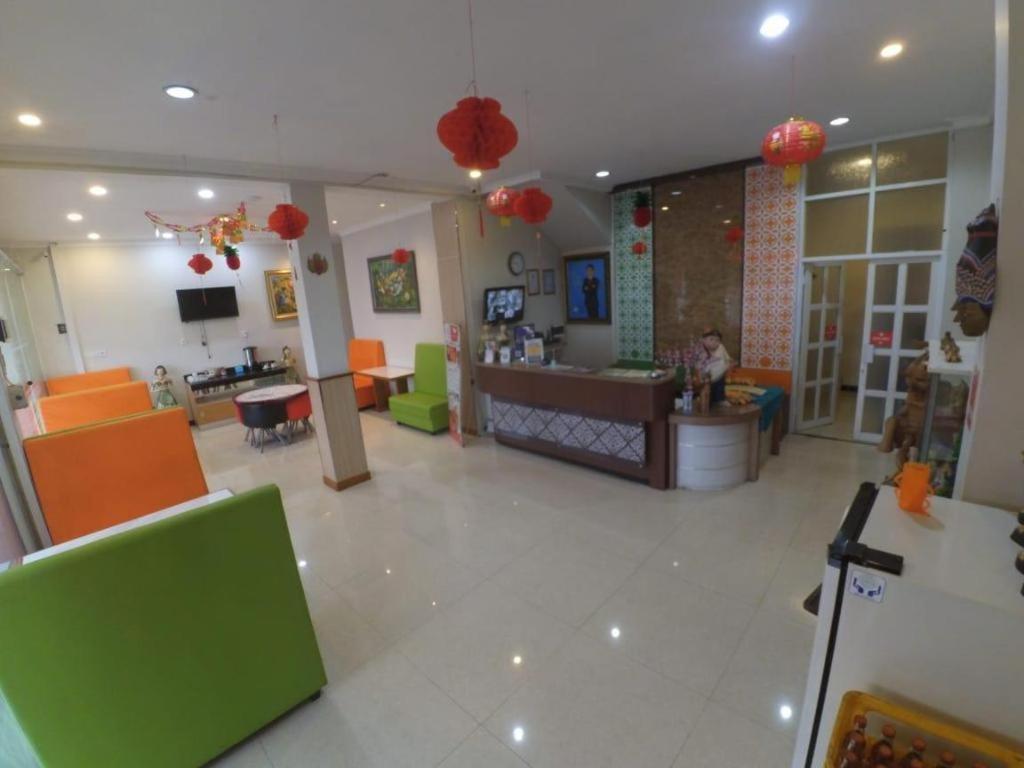 Cabin Hotel Sutomo Jogjacarta Exterior foto