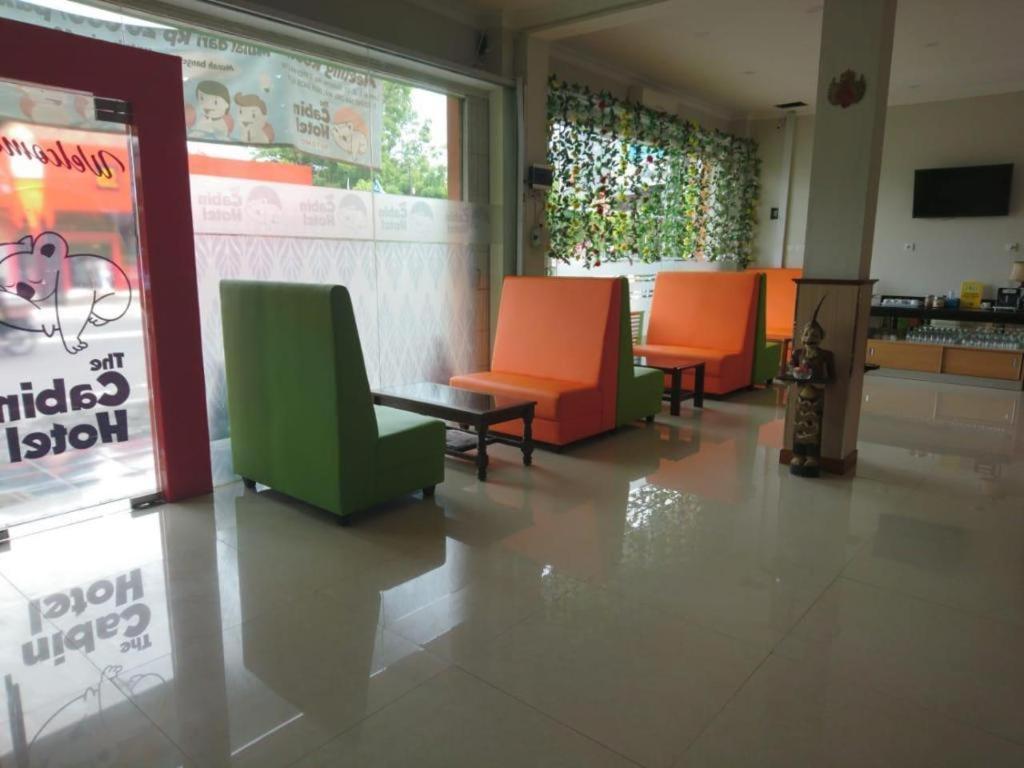 Cabin Hotel Sutomo Jogjacarta Exterior foto