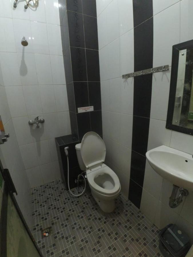 Cabin Hotel Sutomo Jogjacarta Exterior foto